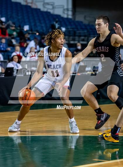 Thumbnail 1 in Ferris vs. Rainier Beach (WIAA 3A Round 1 State Playoff)  photogallery.