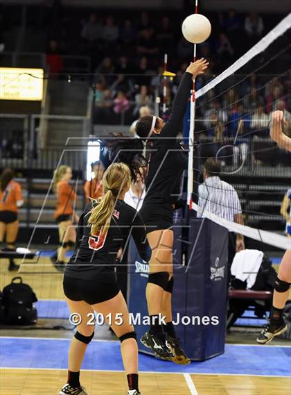 Thumbnail 2 in Tempe Prep vs. Agua Fria (AIA D3 Playoff) photogallery.