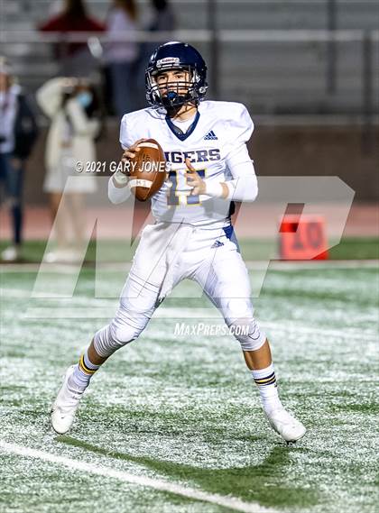 Thumbnail 2 in Inderkum @ Whitney photogallery.