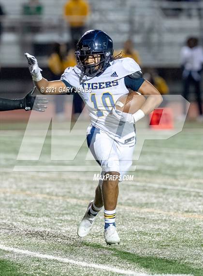 Thumbnail 3 in Inderkum @ Whitney photogallery.