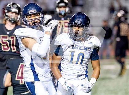 Thumbnail 1 in Inderkum @ Whitney photogallery.