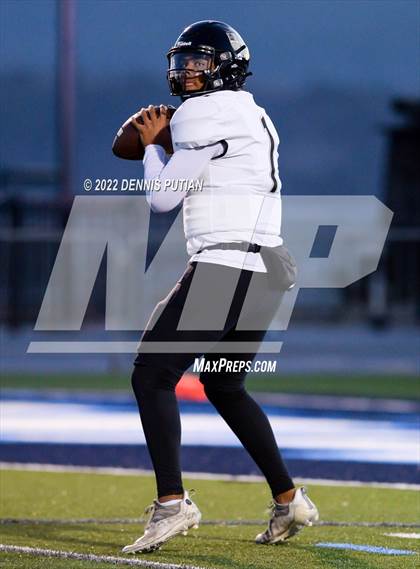 Thumbnail 2 in Archbishop Mitty @ Valley Christian photogallery.