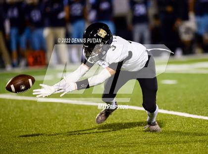 Thumbnail 1 in Archbishop Mitty @ Valley Christian photogallery.