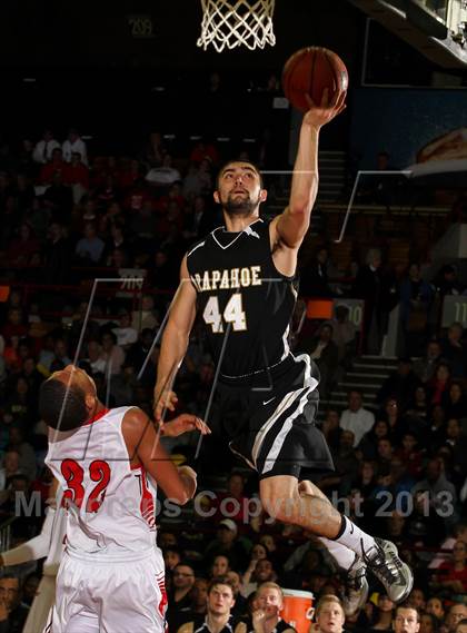 Thumbnail 3 in Arapahoe vs. Denver East (CHSAA 5A Great 8) photogallery.