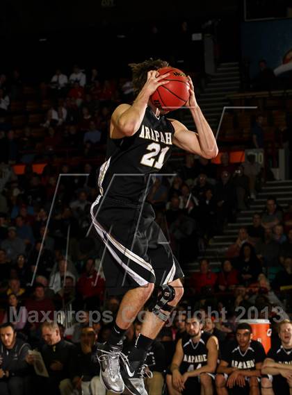 Thumbnail 1 in Arapahoe vs. Denver East (CHSAA 5A Great 8) photogallery.