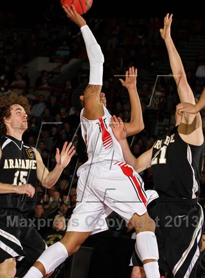 Thumbnail 3 in Arapahoe vs. Denver East (CHSAA 5A Great 8) photogallery.