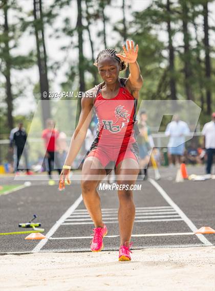 Thumbnail 2 in NCHSAA 3A/4A Sandhills Athletic Conference Championships photogallery.