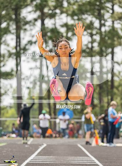 Thumbnail 2 in NCHSAA 3A/4A Sandhills Athletic Conference Championships photogallery.