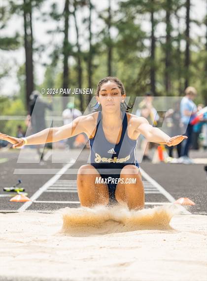 Thumbnail 1 in NCHSAA 3A/4A Sandhills Athletic Conference Championships photogallery.