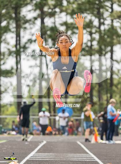 Thumbnail 1 in NCHSAA 3A/4A Sandhills Athletic Conference Championships photogallery.