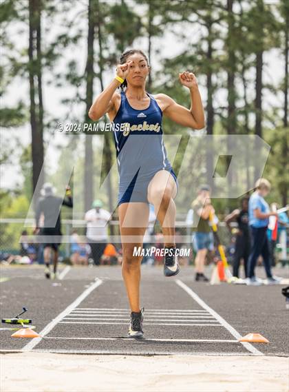 Thumbnail 1 in NCHSAA 3A/4A Sandhills Athletic Conference Championships photogallery.