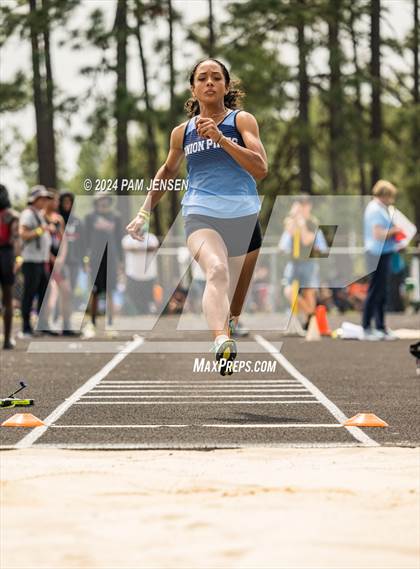 Thumbnail 1 in NCHSAA 3A/4A Sandhills Athletic Conference Championships photogallery.