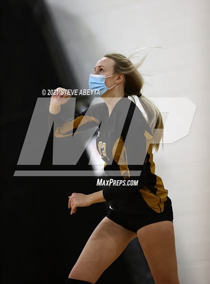 Thumbnail 2 in JV: Smoky Hill @ Arapahoe photogallery.
