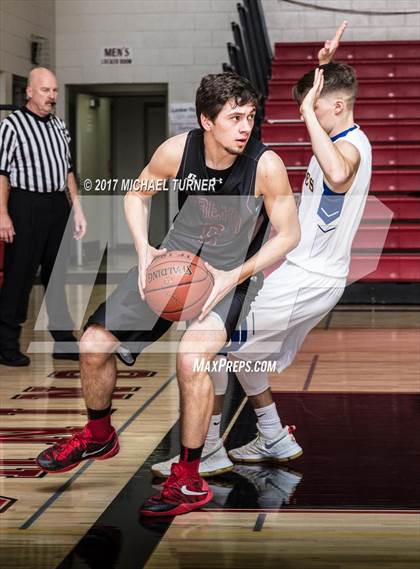 Thumbnail 2 in Sutter vs. Yreka photogallery.
