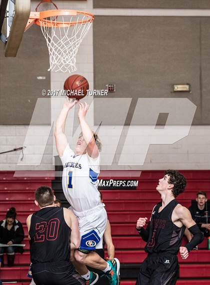 Thumbnail 1 in Sutter vs. Yreka photogallery.