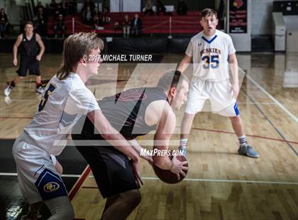 Thumbnail 2 in Sutter vs. Yreka photogallery.
