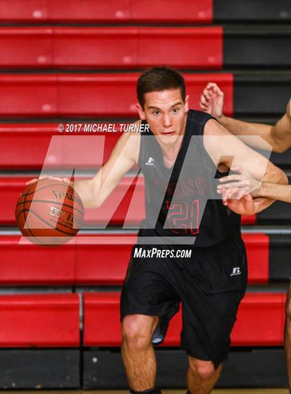 Thumbnail 3 in Sutter vs. Yreka photogallery.