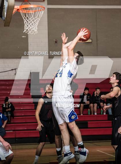 Thumbnail 2 in Sutter vs. Yreka photogallery.
