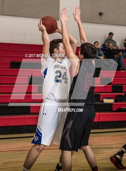 Thumbnail 1 in Sutter vs. Yreka photogallery.