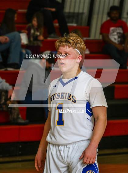 Thumbnail 1 in Sutter vs. Yreka photogallery.