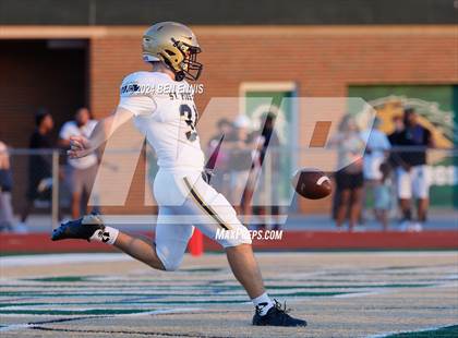 Thumbnail 2 in St. Pius X Catholic @ Ola (Scrimmage) photogallery.
