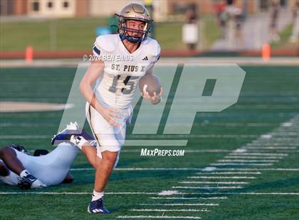 Thumbnail 1 in St. Pius X Catholic @ Ola (Scrimmage) photogallery.