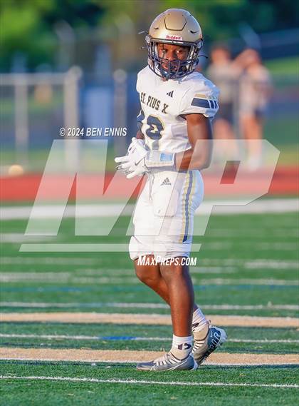 Thumbnail 1 in St. Pius X Catholic @ Ola (Scrimmage) photogallery.