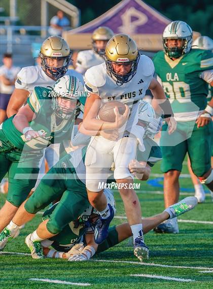 Thumbnail 1 in St. Pius X Catholic @ Ola (Scrimmage) photogallery.