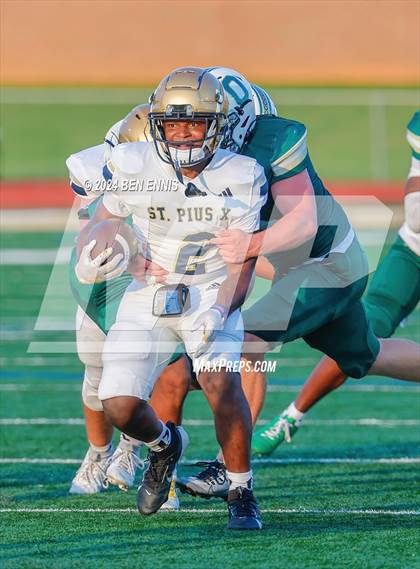 Thumbnail 2 in St. Pius X Catholic @ Ola (Scrimmage) photogallery.