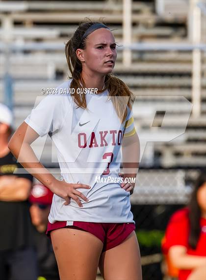 Thumbnail 1 in Oakton @ Woodson (VHSL Class 6 Quarterfinal) photogallery.