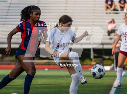Thumbnail 1 in Oakton @ Woodson (VHSL Class 6 Quarterfinal) photogallery.