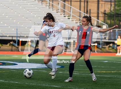 Thumbnail 3 in Oakton @ Woodson (VHSL Class 6 Quarterfinal) photogallery.