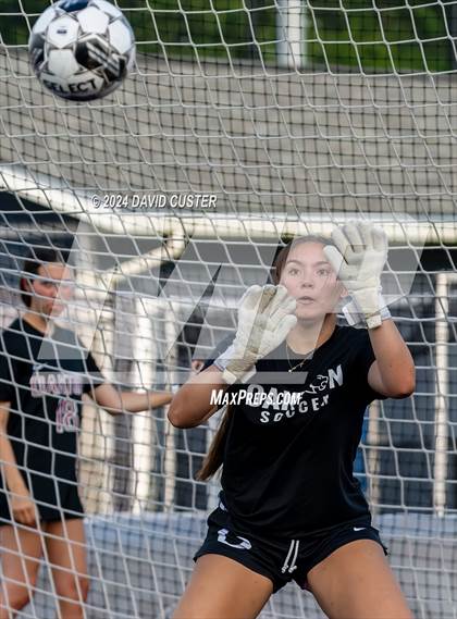 Thumbnail 1 in Oakton @ Woodson (VHSL Class 6 Quarterfinal) photogallery.