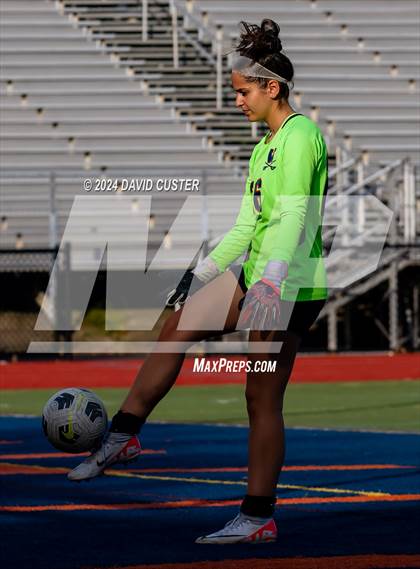 Thumbnail 1 in Oakton @ Woodson (VHSL Class 6 Quarterfinal) photogallery.