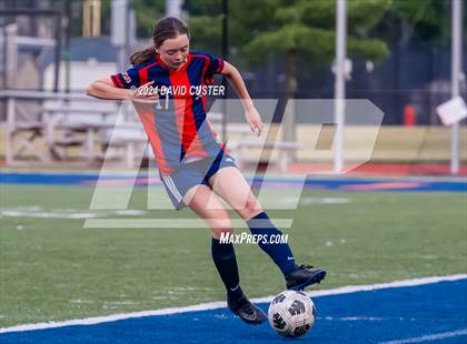 Thumbnail 2 in Oakton @ Woodson (VHSL Class 6 Quarterfinal) photogallery.