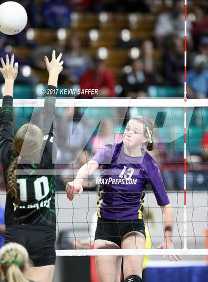 Thumbnail 1 in Kit Carson vs. Fleming (CHSAA 1A Final) photogallery.