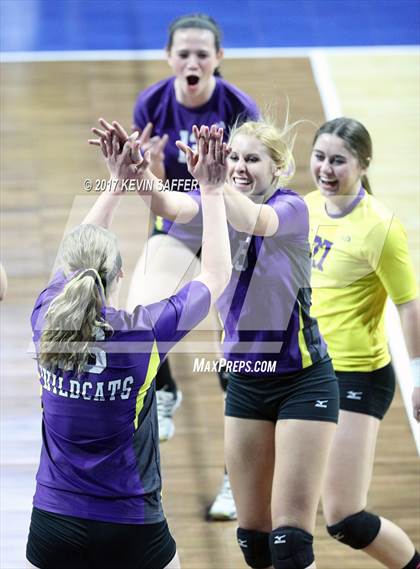 Thumbnail 3 in Kit Carson vs. Fleming (CHSAA 1A Final) photogallery.