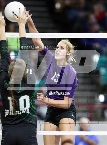 Thumbnail 1 in Kit Carson vs. Fleming (CHSAA 1A Final) photogallery.