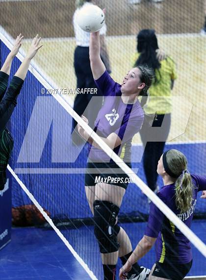 Thumbnail 1 in Kit Carson vs. Fleming (CHSAA 1A Final) photogallery.