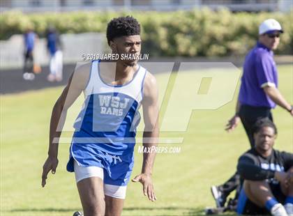 Thumbnail 1 in Vandebilt Catholic(Terrier Relays) photogallery.