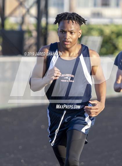 Thumbnail 1 in Vandebilt Catholic(Terrier Relays) photogallery.