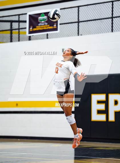 Thumbnail 2 in JV: Beavercreek @ Centerville photogallery.