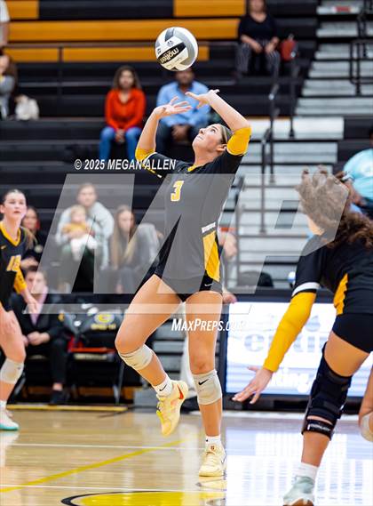 Thumbnail 3 in JV: Beavercreek @ Centerville photogallery.