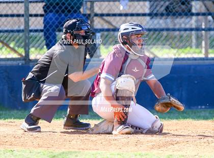 Thumbnail 3 in Marshall @ Holy Cross photogallery.