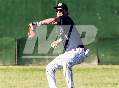 Thumbnail 2 in Marshall @ Holy Cross photogallery.