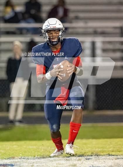 Thumbnail 1 in Triton @ Terry Sanford photogallery.