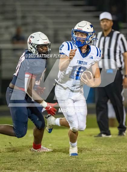 Thumbnail 2 in Triton @ Terry Sanford photogallery.