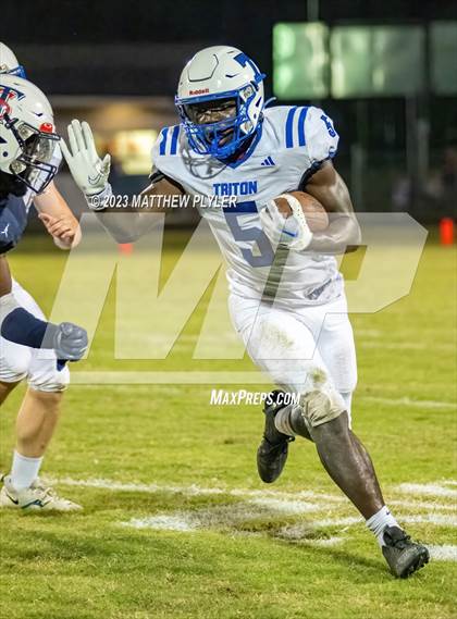 Thumbnail 2 in Triton @ Terry Sanford photogallery.
