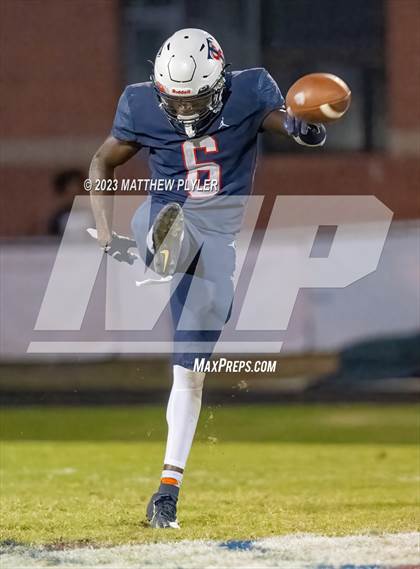 Thumbnail 2 in Triton @ Terry Sanford photogallery.
