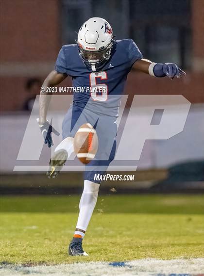 Thumbnail 1 in Triton @ Terry Sanford photogallery.